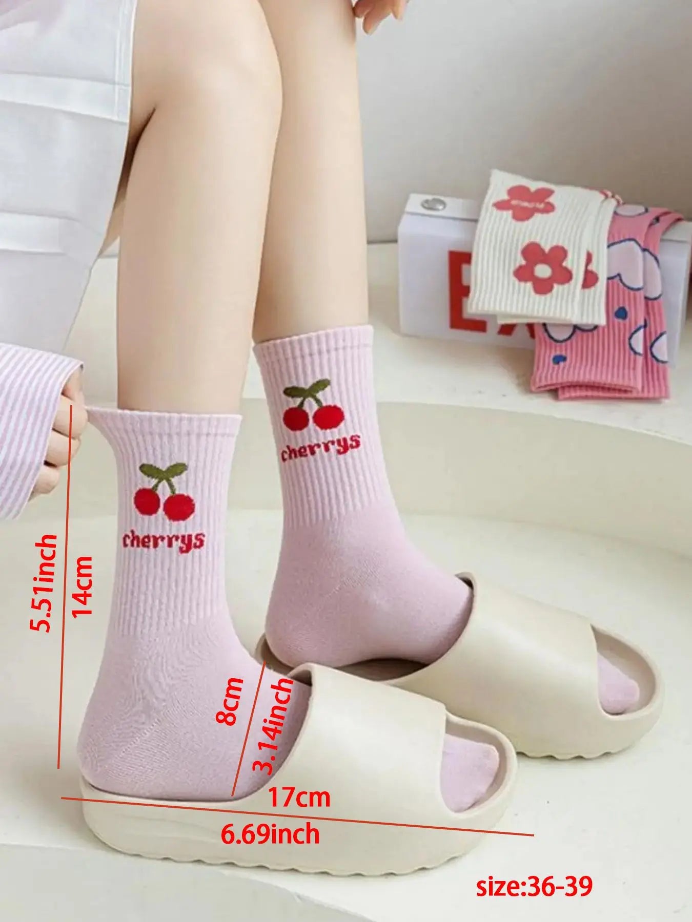 Women'S 5 Pairs Floral & Heart Print Crew Socks, Cute Casual Moisture Wicking Socks, Soft Comfy Breathable Socks for All Seasons Daily Wear, Socks Set