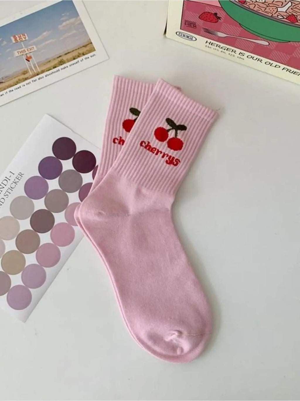 Women'S 5 Pairs Floral & Heart Print Crew Socks, Cute Casual Moisture Wicking Socks, Soft Comfy Breathable Socks for All Seasons Daily Wear, Socks Set