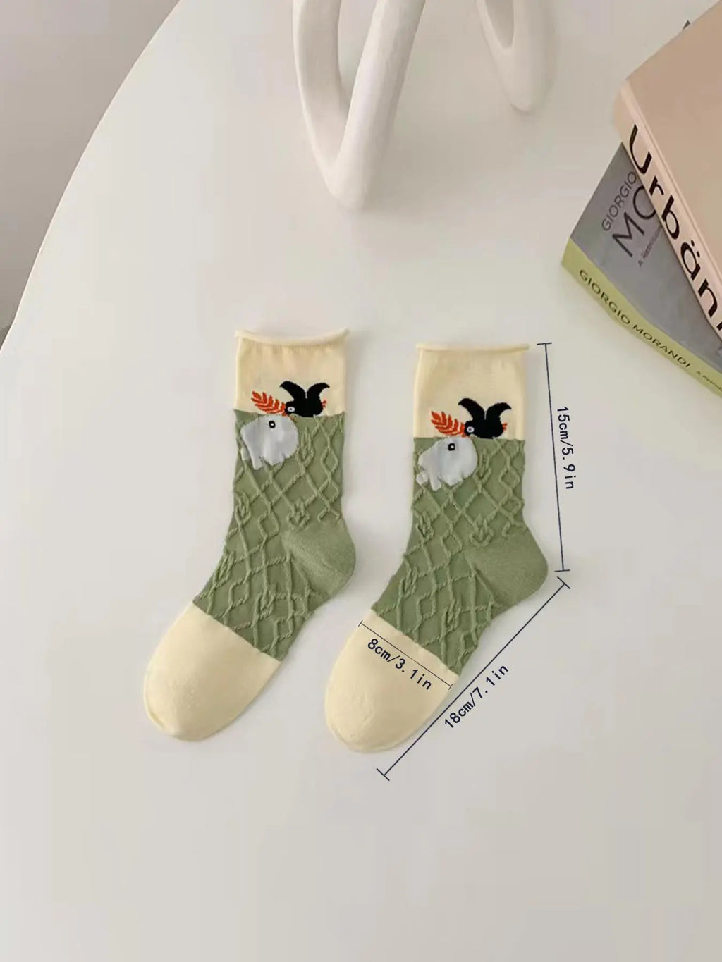 Women'S Vintage Floral Print Crew Socks, Fashion Casual Elegant Comfy Breathable Stretchy Knitting Medium Fit Socks, Women Socks for All Seasons Daily Wear, Womenswear, Casual Stylish Socks