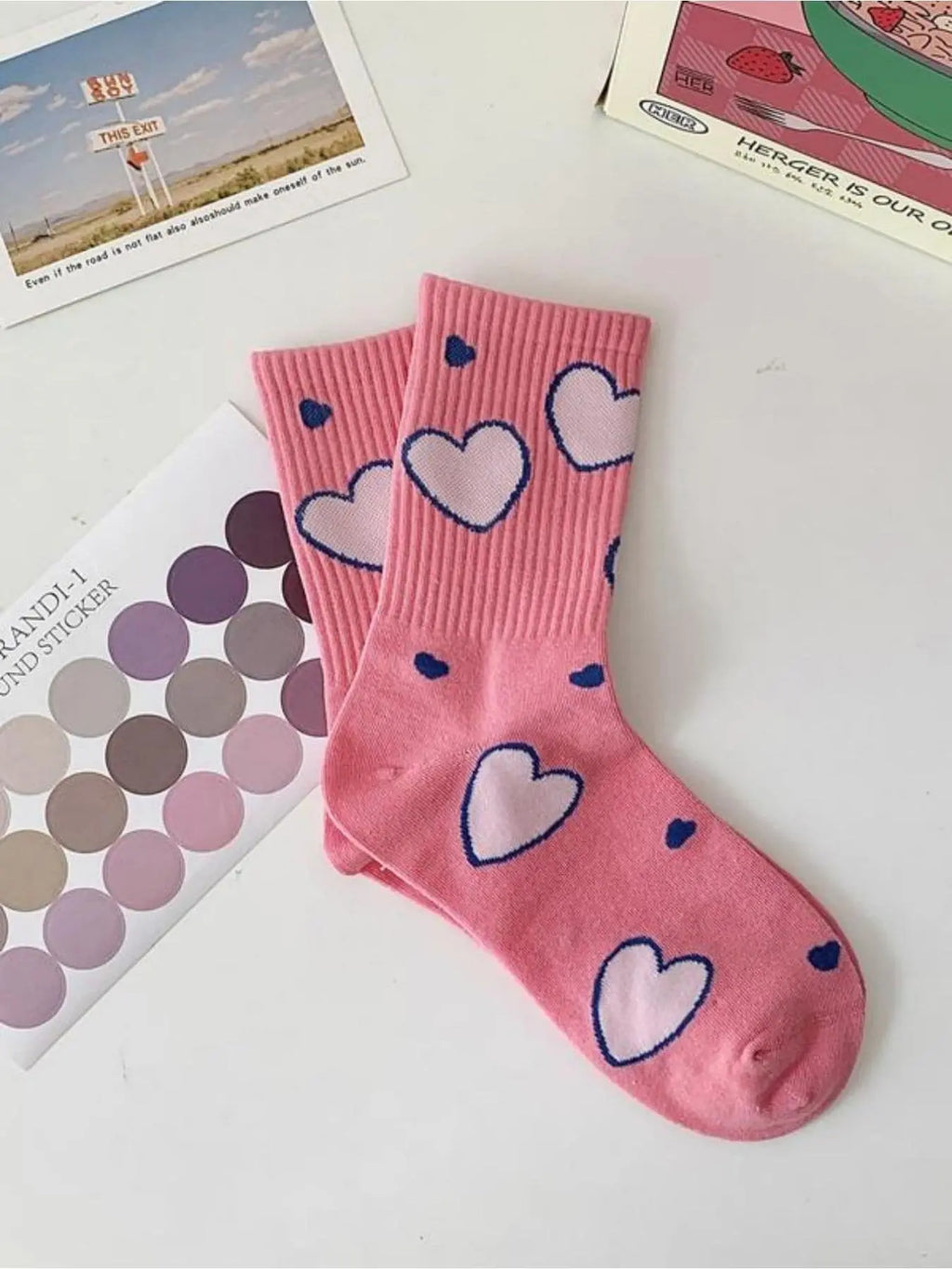 Women'S 5 Pairs Floral & Heart Print Crew Socks, Cute Casual Moisture Wicking Socks, Soft Comfy Breathable Socks for All Seasons Daily Wear, Socks Set