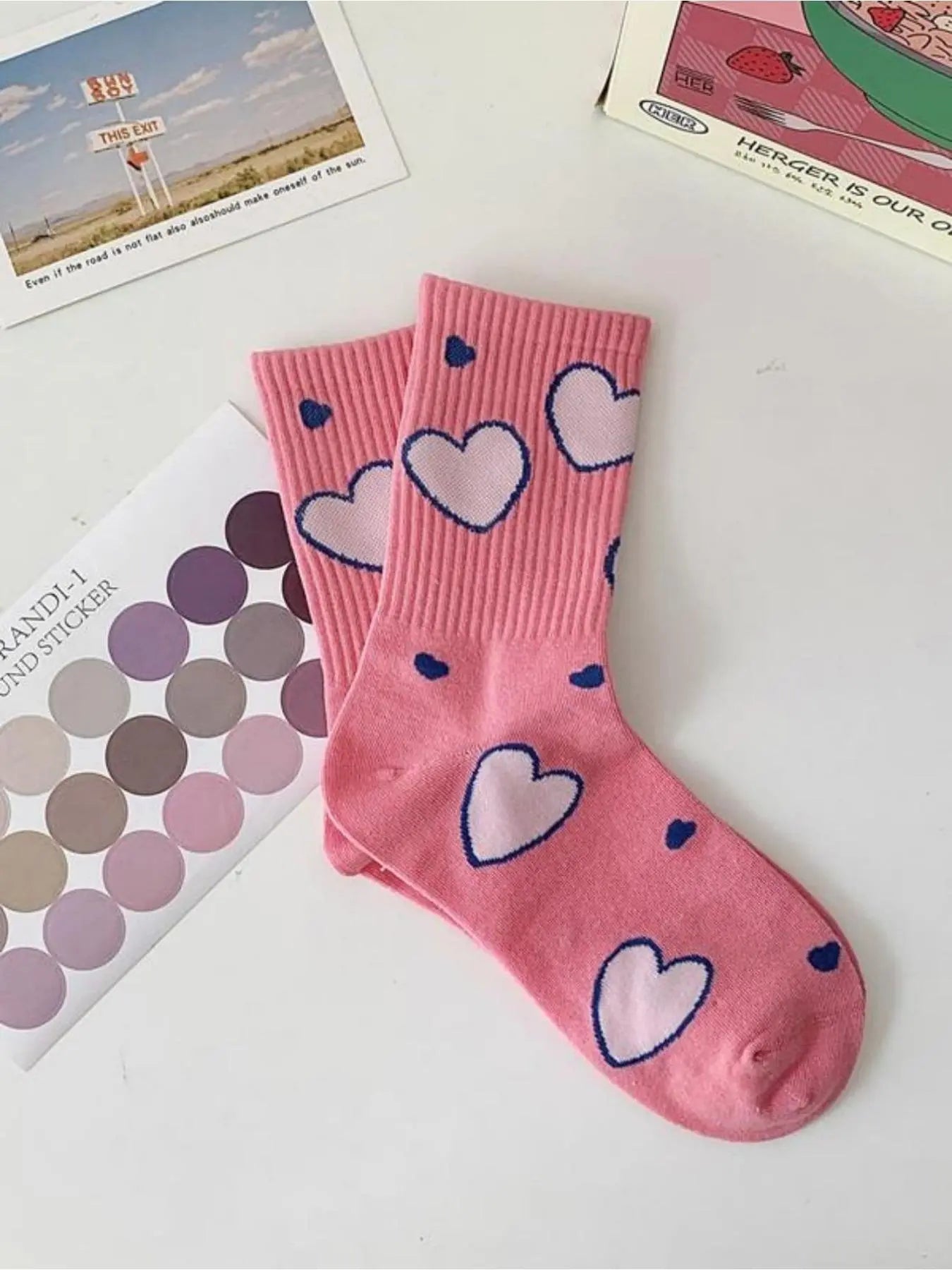 Women'S 5 Pairs Floral & Heart Print Crew Socks, Cute Casual Moisture Wicking Socks, Soft Comfy Breathable Socks for All Seasons Daily Wear, Socks Set