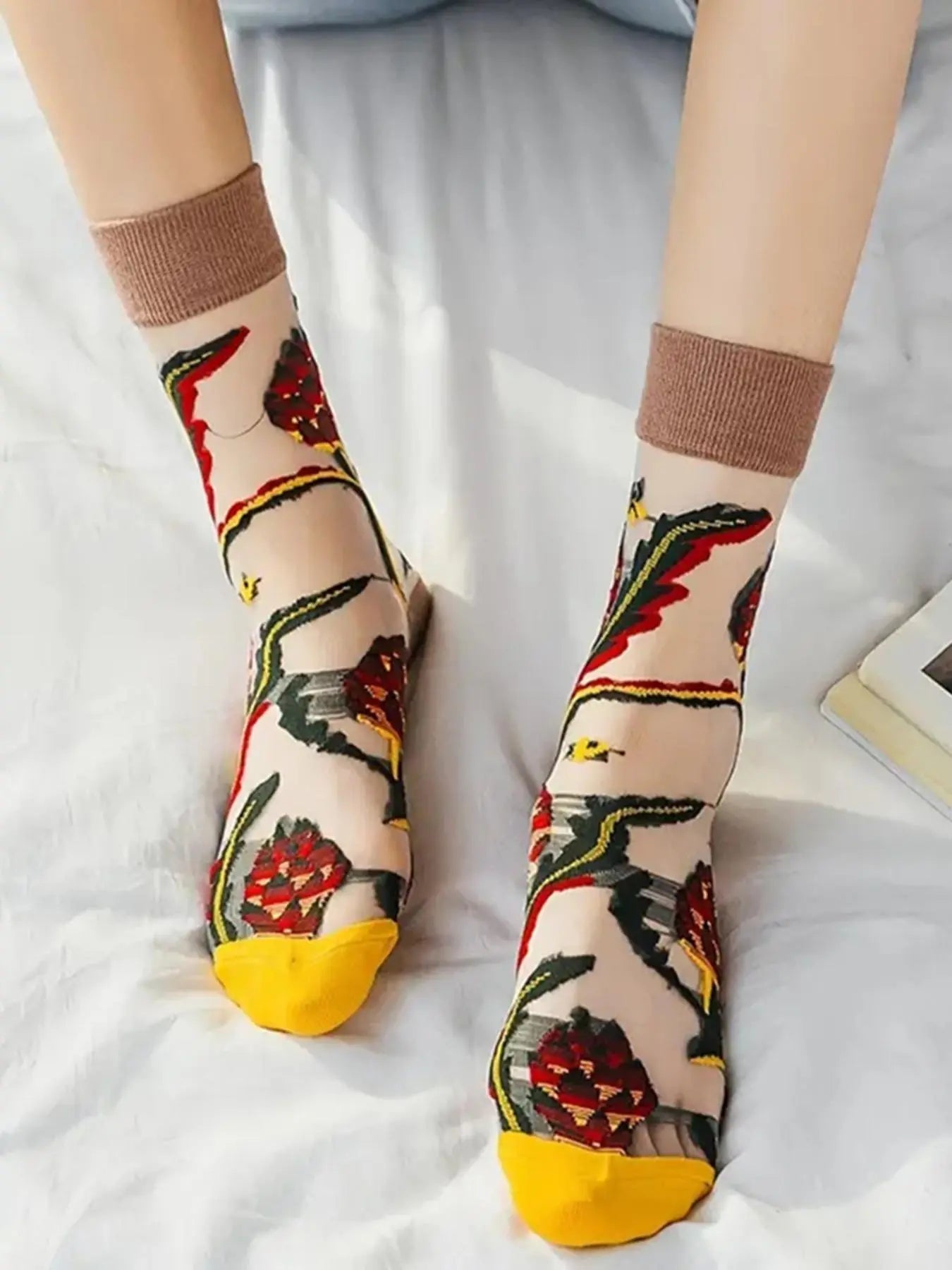 Women'S 4 Pairs Floral Print Sheer Crew Socks, Fashion Casual Comfy Breathable Socks for Daily Outdoor Wear, Socks for All Seasons