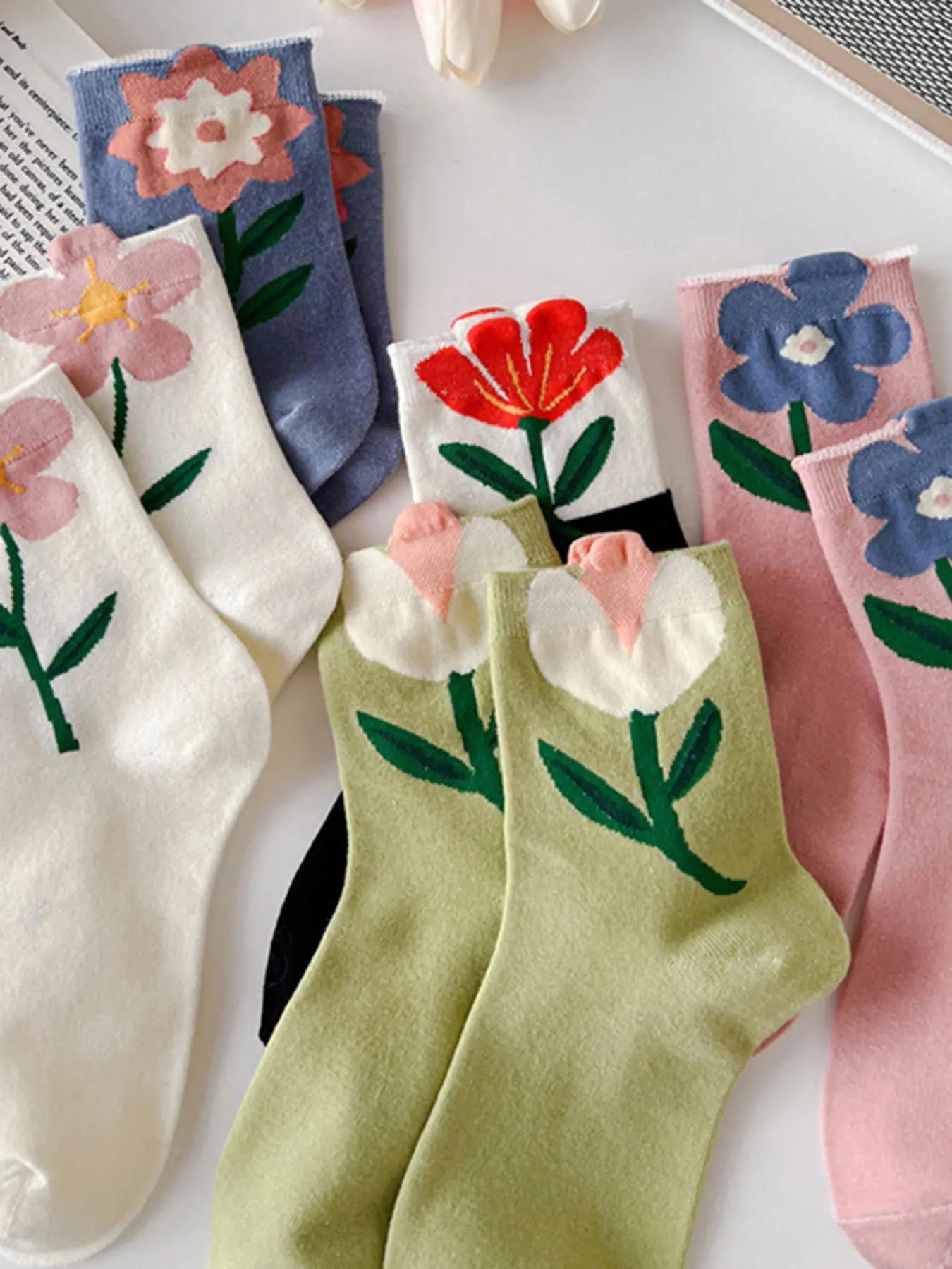 Women'S Floral Print Crew Socks, Fashion Casual Comfy Socks for Daily Outdoor Wear, Ladies Socks for All Seasons, Socks for Women, Womenswear, Colorblock Crew Socks